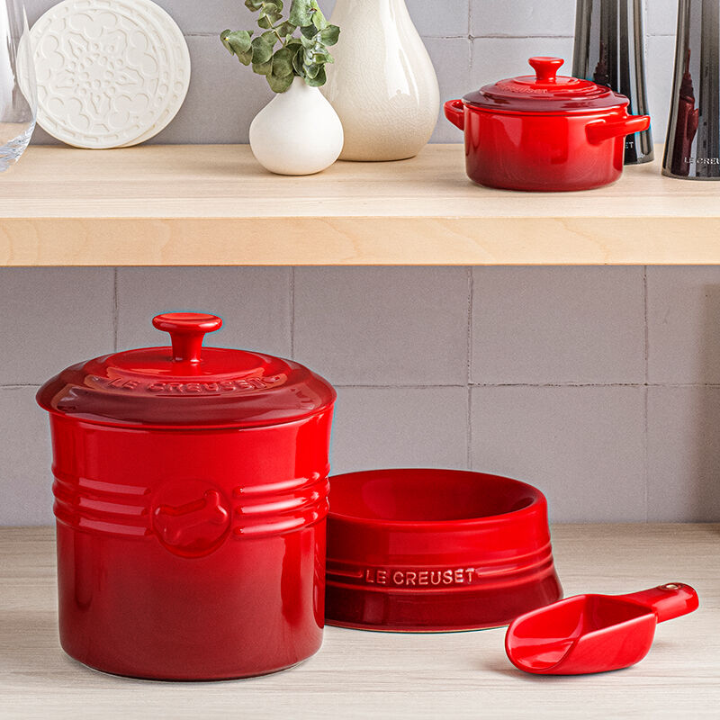 Stoneware Pet Food Container w/ Scoop | Le Creuset